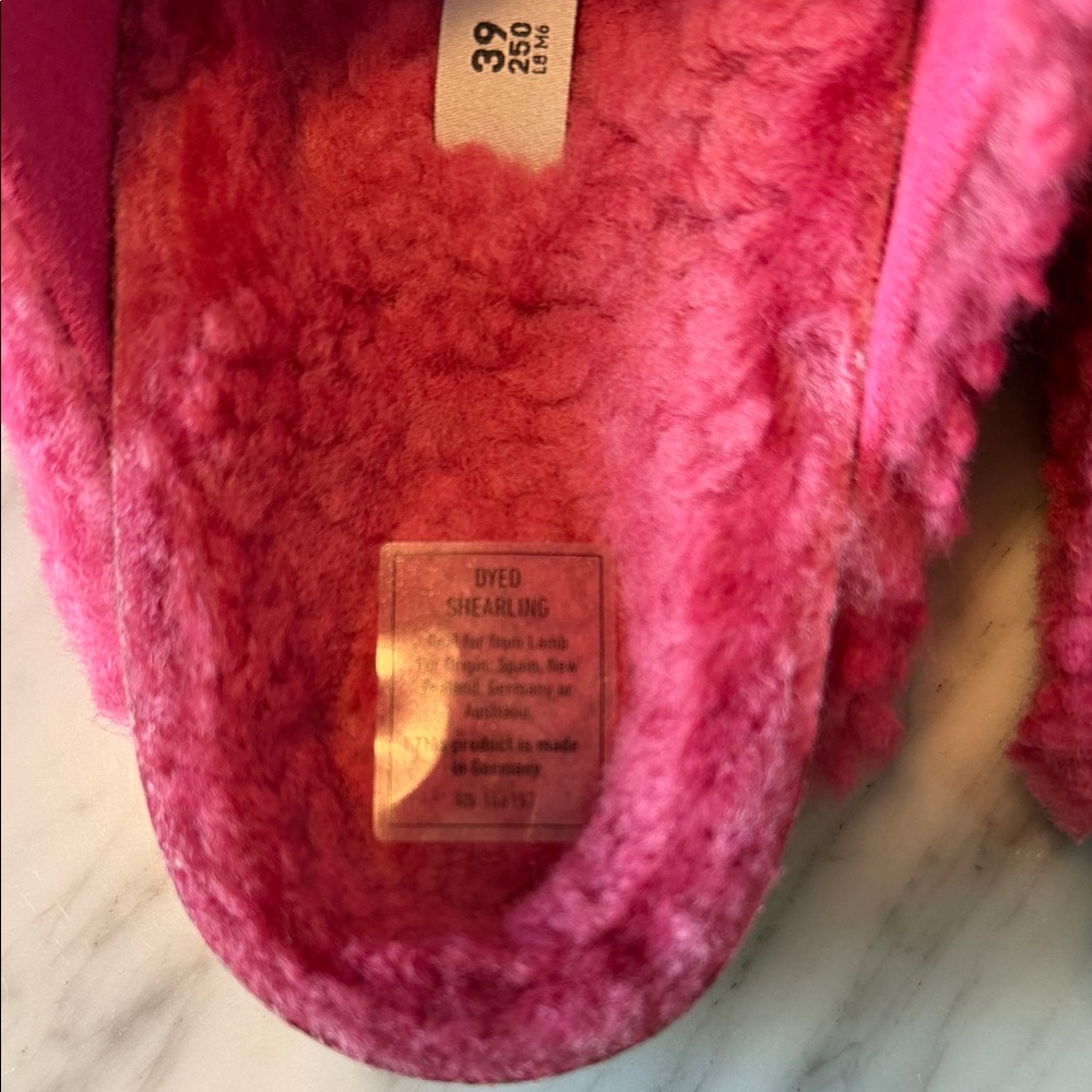 Birkenstock Women’s Pink Fuzzy Arizona Sandals - Picture 7 of 7